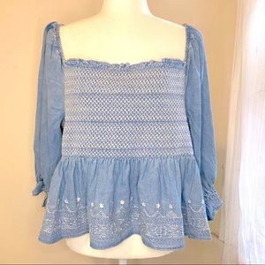 American Eagle denim blouse 💙